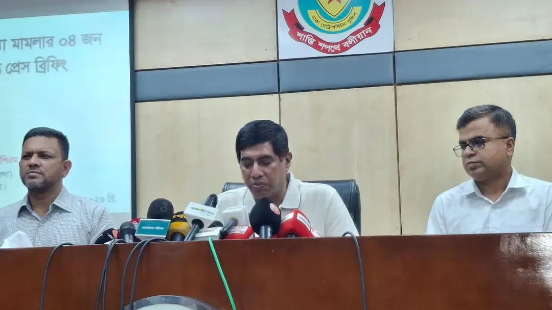 সুখরঞ্জনকে ট্রাইব্যুনালের গেট থেকে অপহরণ করেন এএসপি ফজলুর